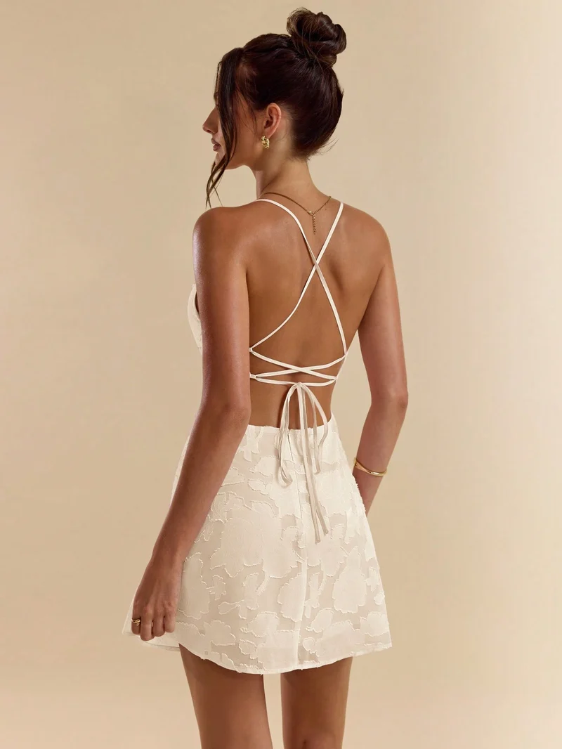 Kleid Mini Jacquard Rückenfrei | La Parisienne