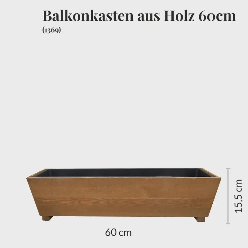 Balkonkasten aus Holz mit Erde