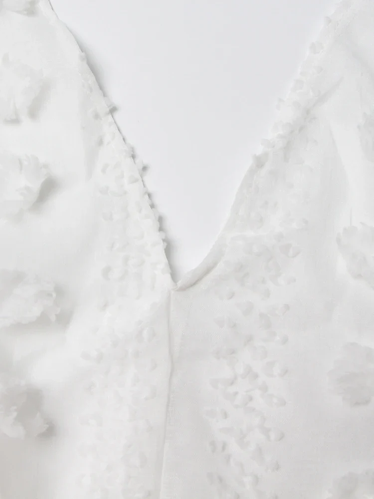 Elegantes langes Kleid mit Stickerei | La Parisienne