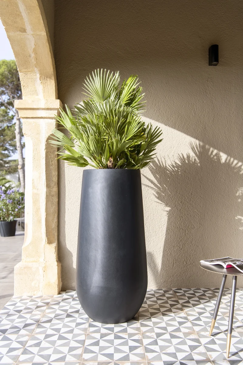 Pflanzkübel Nax Schwarz, Bodenvase aus Fiberstone