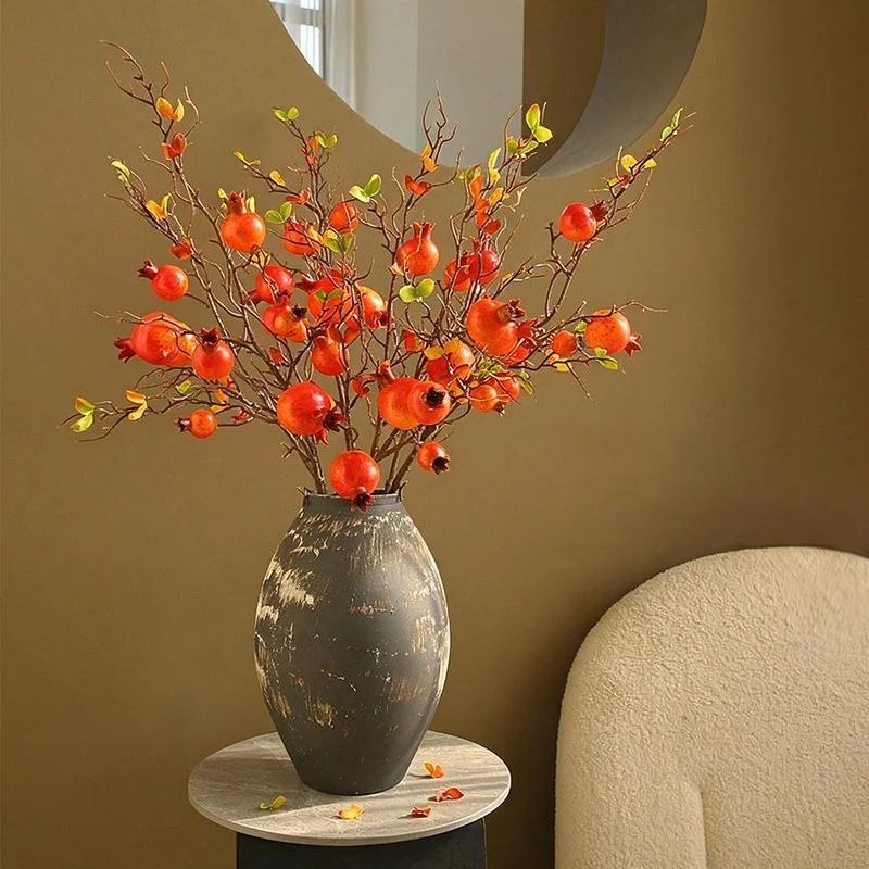 Künstlicher Granatapfelzweig, 81 cm, 6 Blüten, Seidenblumen-Deko für Innenraum, Fensterdisplay, Eventgestaltung
