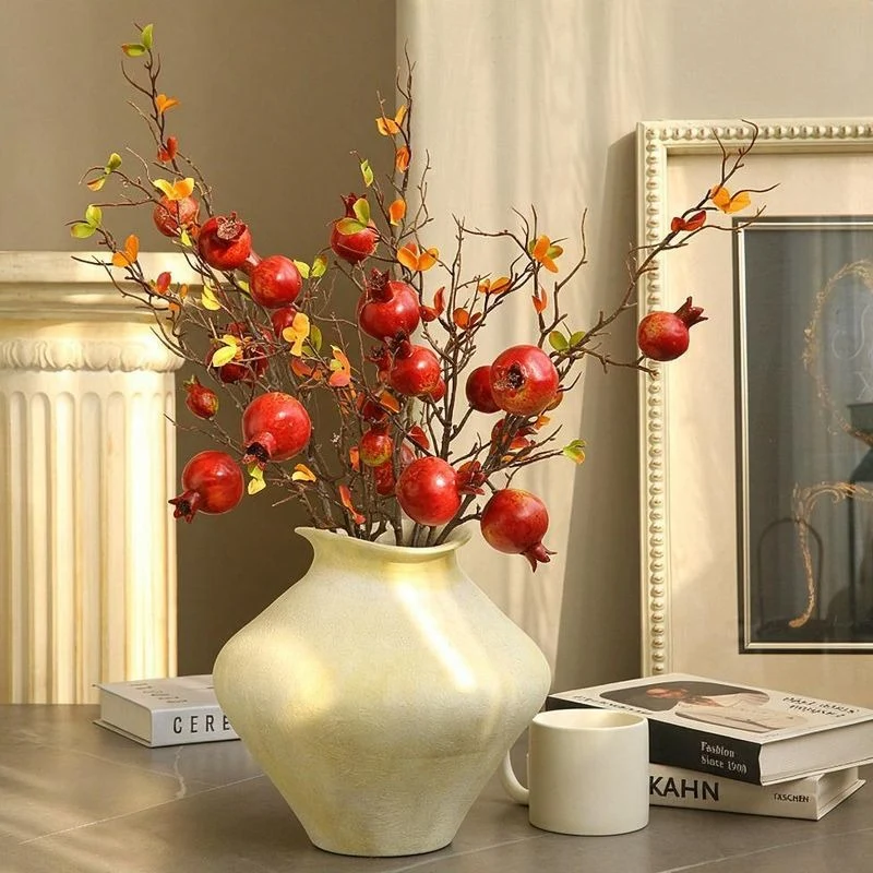 Künstlicher Granatapfelzweig, 81 cm, 6 Blüten, Seidenblumen-Deko für Innenraum, Fensterdisplay, Eventgestaltung
