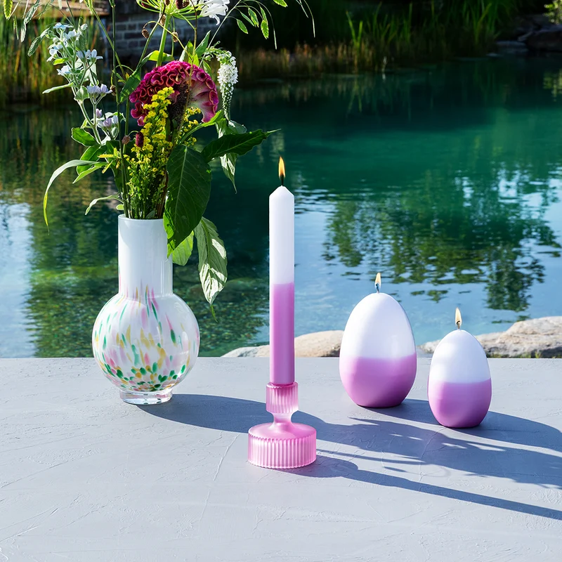 CANDLE 2 farbig getauchte Stabkerze fuchsia