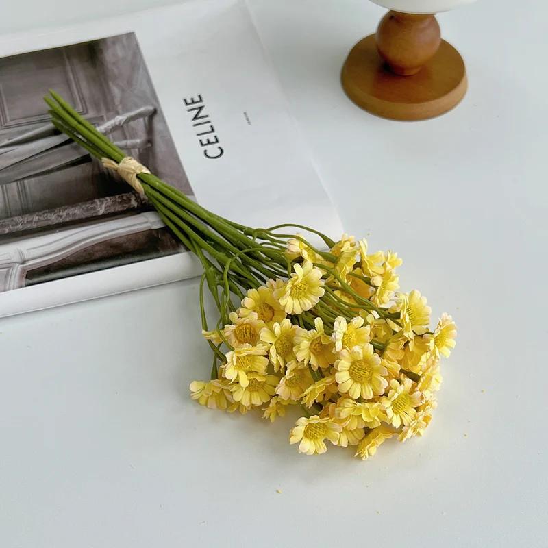Künstliche Gänseblümchen Seidenblumen Bouquet 26 cm, 6er-Set für Hochzeit, Dekoration, Ladenlokal, Zuhause
