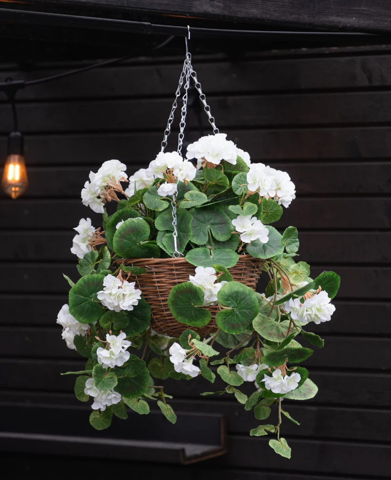 Kunst begonia Wit in Mand UV 70cm