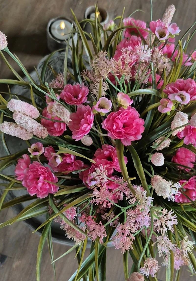 Kunstbloemen boeket donker roze - gebonden
