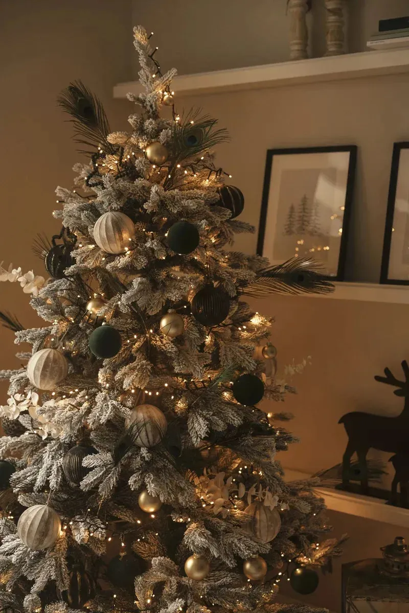 Künstlicher Weihnachtsbaum mit Schnee - Elsa | 210 cm