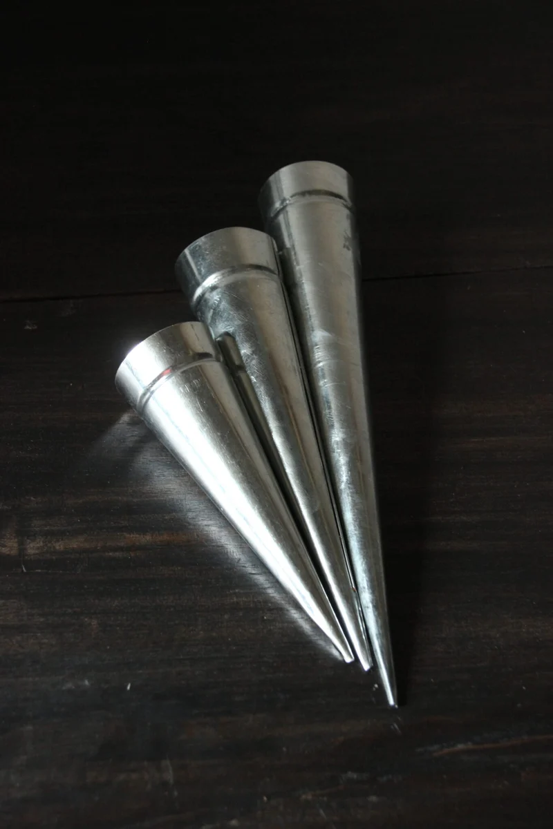 Metalen kegel voor waxinelichtje 15cm