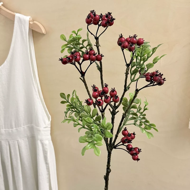 Künstliche Heidelbeer-Rispe, 62 cm, Schaumstoff, Einzelstiel, Dekoration für Zuhause, Events, Schaufenster, Hotel