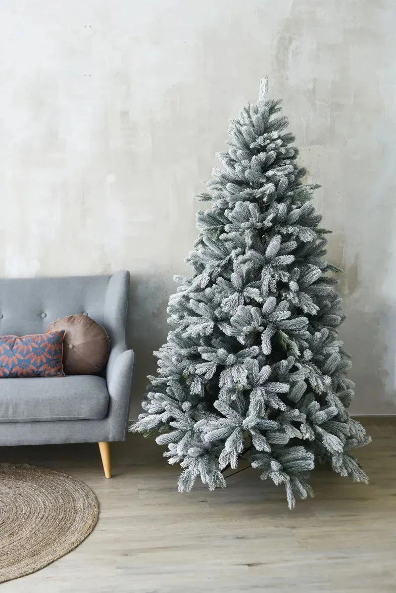 Künstlicher Weihnachtsbaum mit Schnee - Elsa | 150 cm