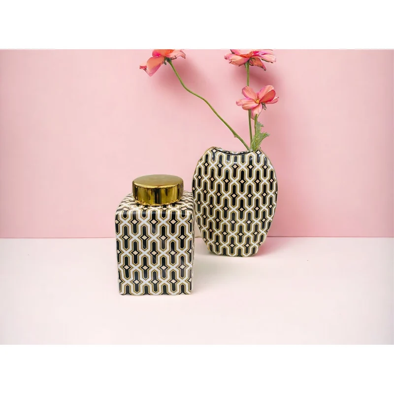 Labyrinth-Vase Versailles, Porzellan Schwarz-Gold, klein