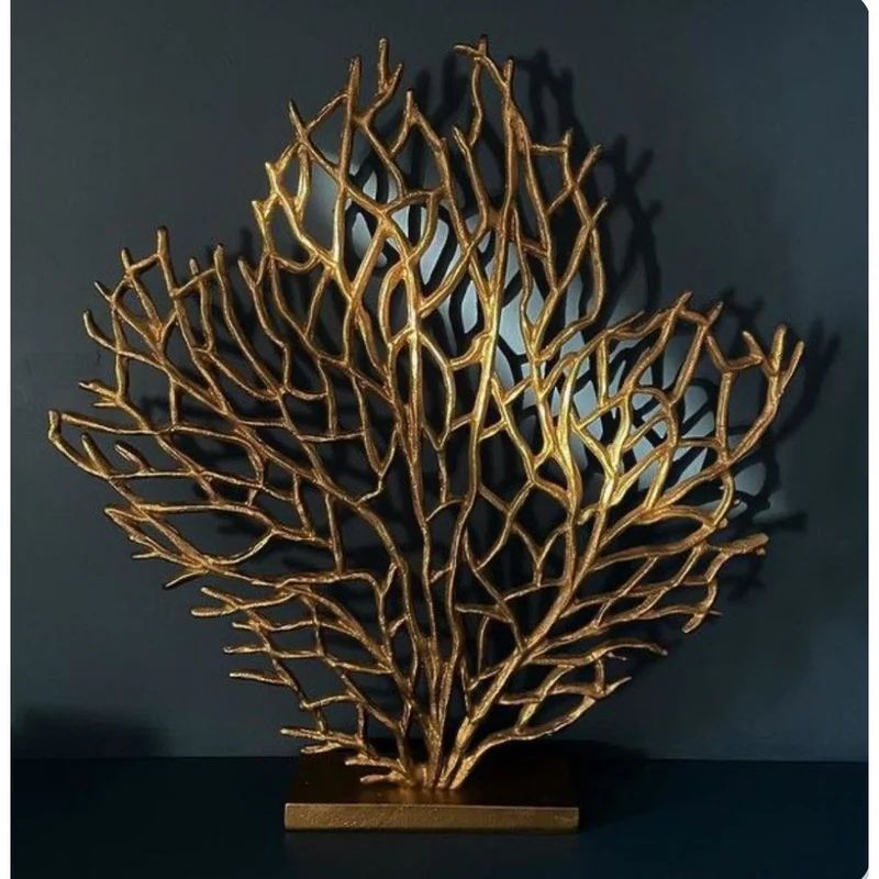 Dekorative Korallenskulptur aus Eisen, goldfarben