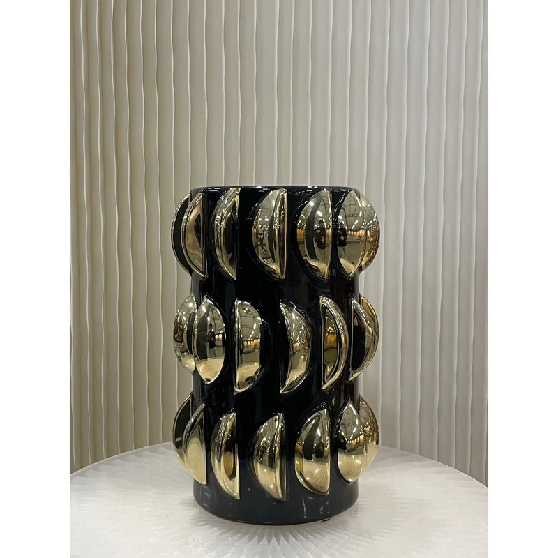 Vase in Schwarz mit goldfarbener Mitte