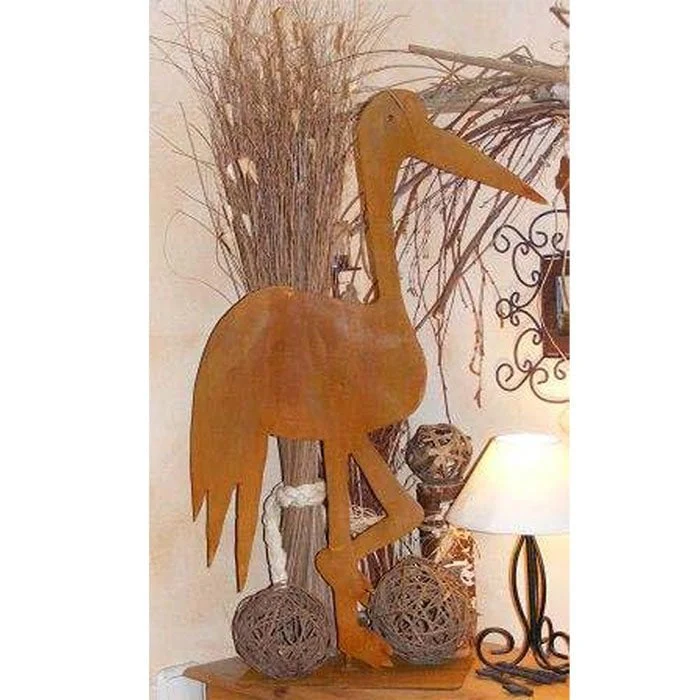 Der Edelrost-Storch – Gartenfigur auf Bodenplatte, 80 cm