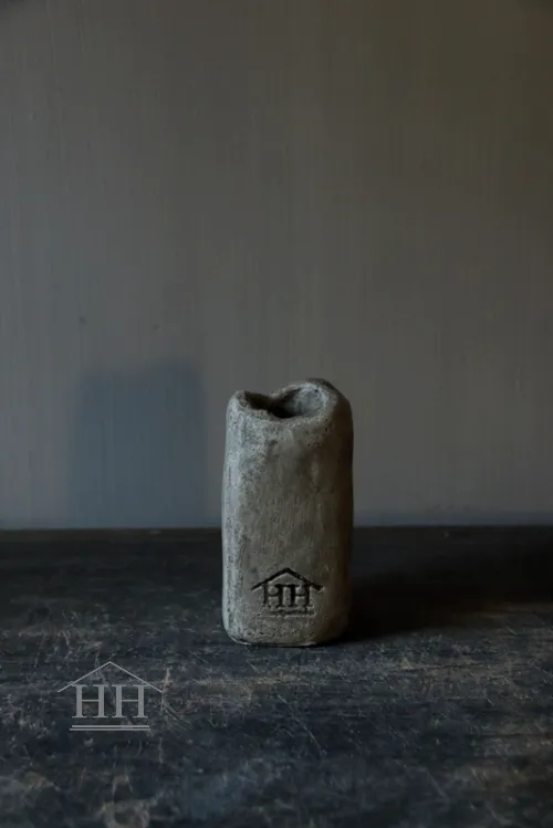 Betonnen kandelaar vierkant - M
