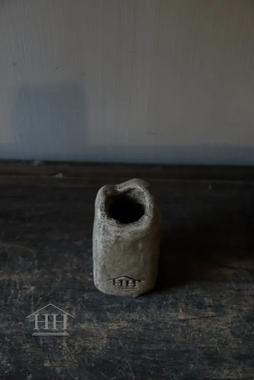 Betonnen kandelaar vierkant - M