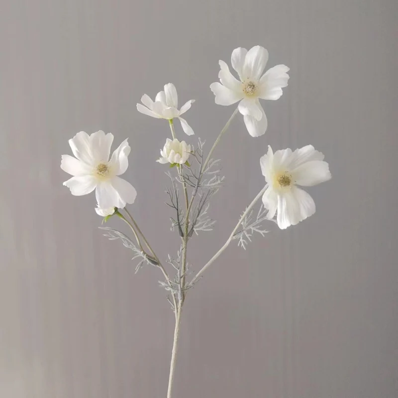 Gänseblümchen Stiel 60 cm, Künstlicher Kosmee Zweig aus Seide, Täuschend echte Kunstblume für Vase, Hochzeit, Gastronomie & Deko