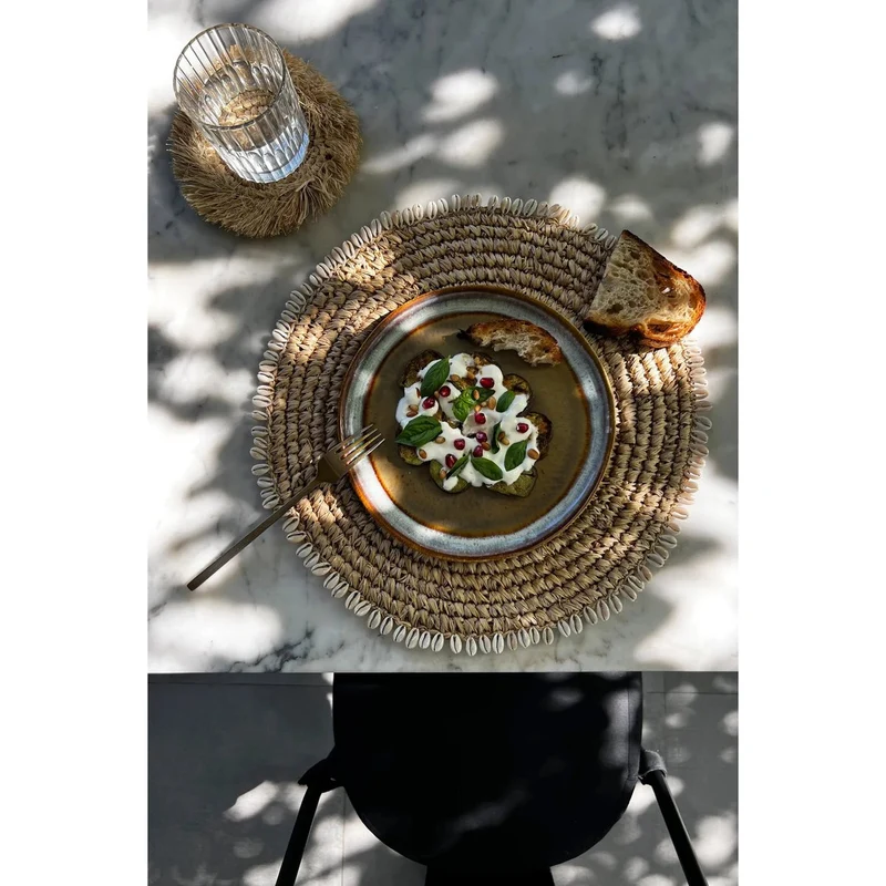 Raffia-Tischset mit Muscheln - Natürlich