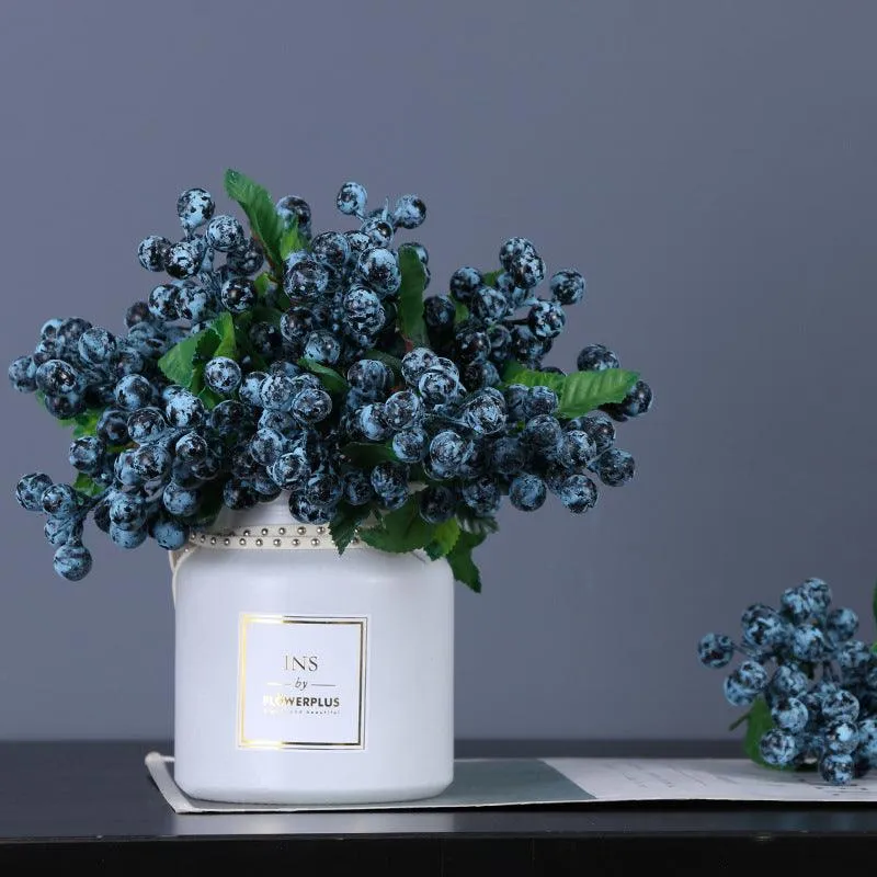 Künstliche Stechpalmenbeeren-Zweige | 28 cm | Schaumstoff | Weihnachts- & Herbstdeko | 6 Farben | Großhandel