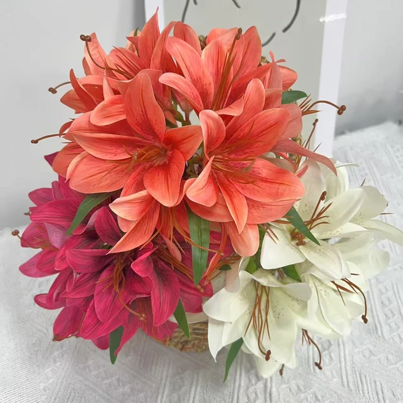 Künstlicher Lilienstrauß 30 cm, Täuschend Echte Lilien aus Seidenstoff, Dauerhafte Kunstblumen für Vase, Tischdeko, Hochzeit, Floristik & Grabschmuck