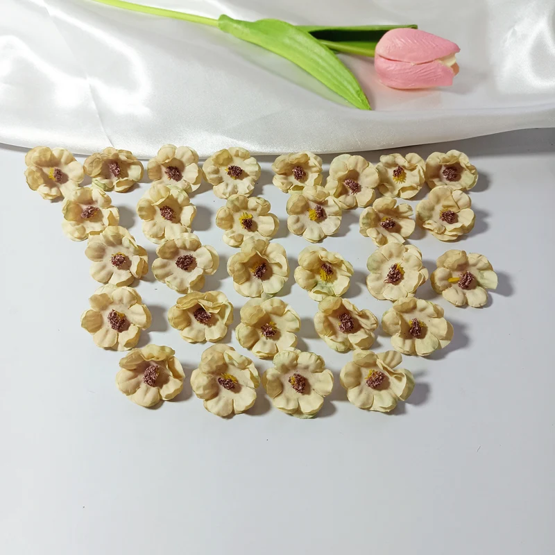 100x Künstliche Gänseblümchen Köpfe, 3 cm, Hochwertige Blüten zum Basteln, für DIY-Projekte, Hochzeit & Floristik, Realistische Optik