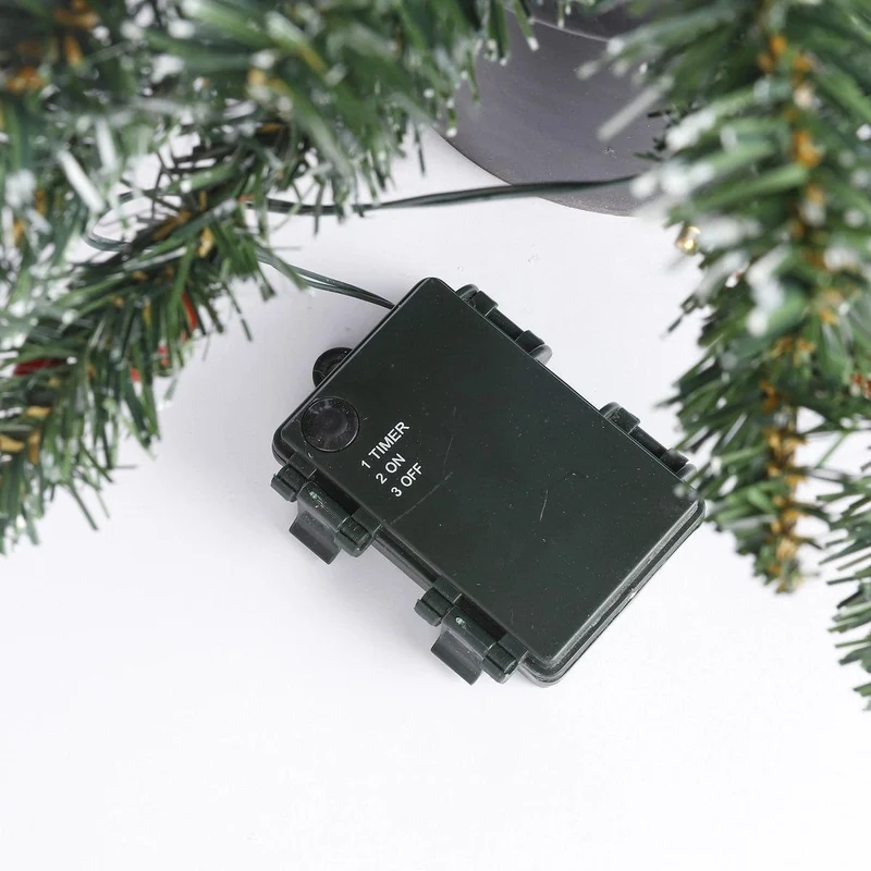 Künstlicher Weihnachtsbaum Creston, mit Kranz und LED