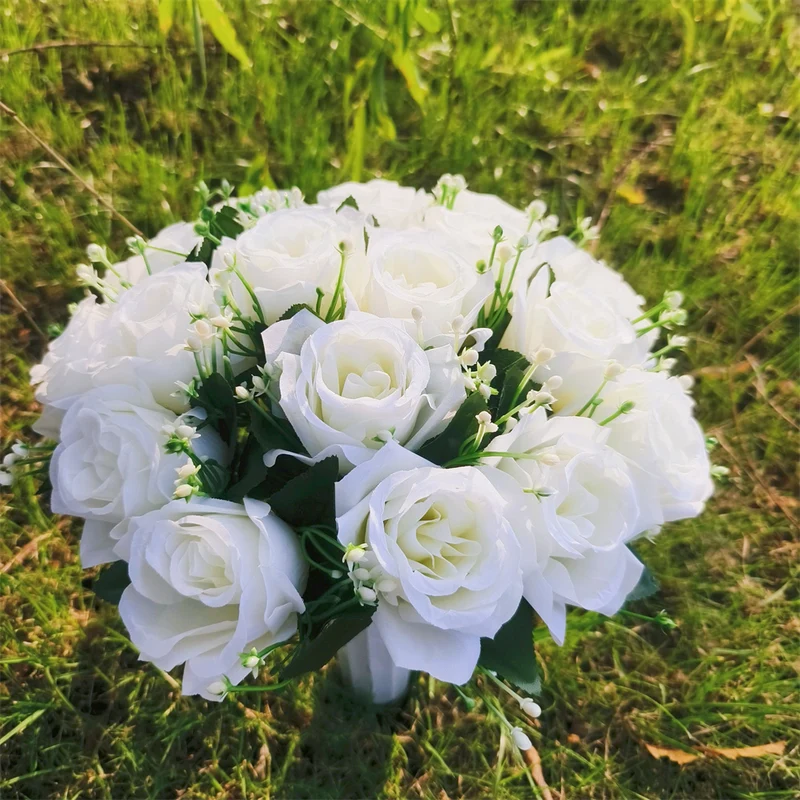 Grabschmuck Rosenstrauß mit Vase | ca. 38 cm | Wetterfeste Kunstblumen | Grabgesteck für Allerheiligen & Gedenken
