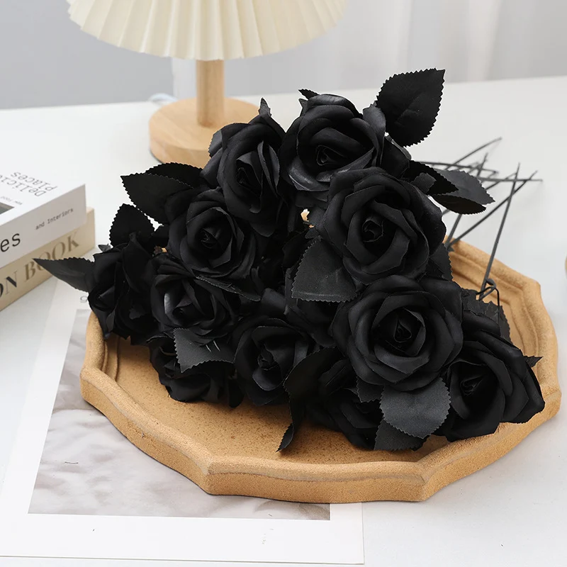 5x Schwarze Rosen künstlich 39cm, Realistische Kunstblumen im Gothic-Stil, Dekoration für Halloween, Hochzeit, Vase, Langlebige Stielblumen