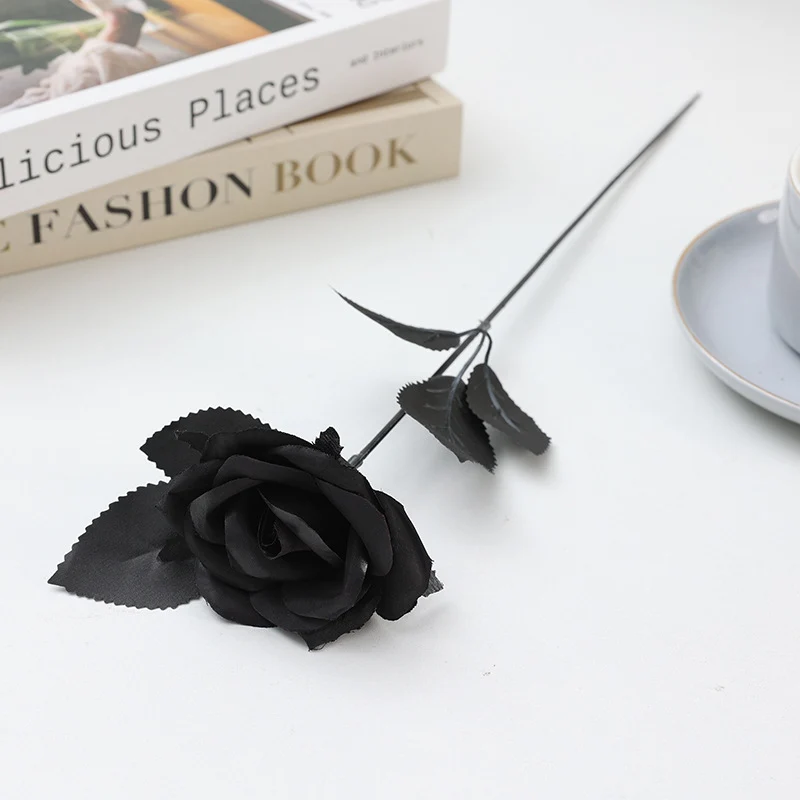 5x Schwarze Rosen künstlich 39cm, Realistische Kunstblumen im Gothic-Stil, Dekoration für Halloween, Hochzeit, Vase, Langlebige Stielblumen