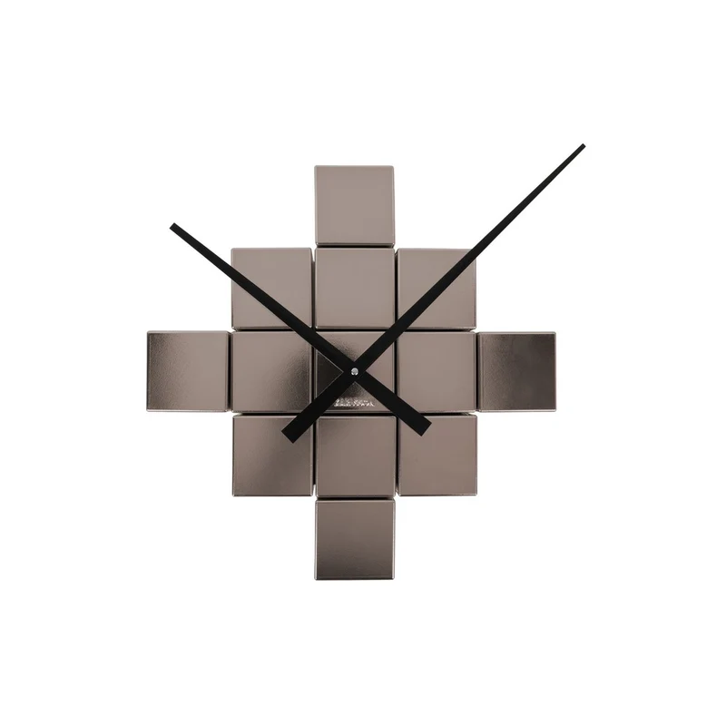 Wanduhr zum Selbermachen in kubischer Form, Metalloptik