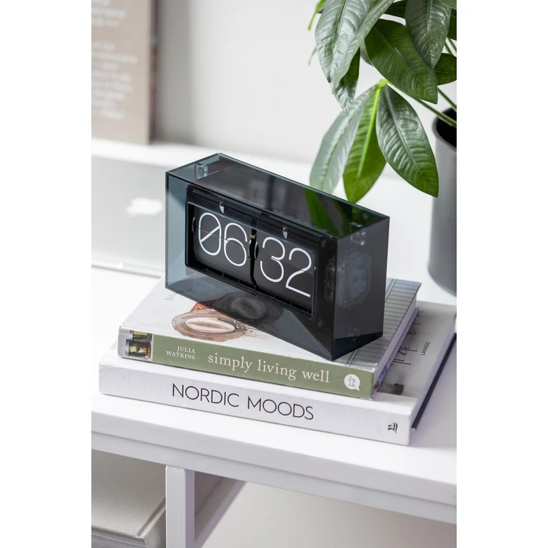 Boxed Flip-Tischuhr im Acryl-Design