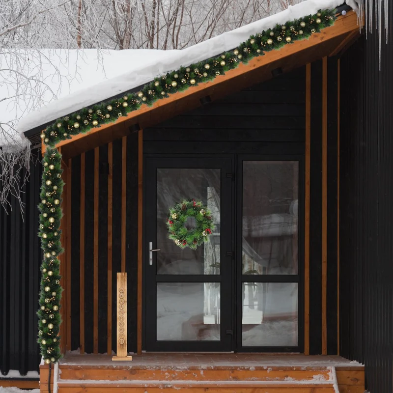 LED-Weihnachtskranz "NOEL" Außen-Deko aus Metall und Kunststoff in Grün und Gold, mit fest verbauten LEDs
