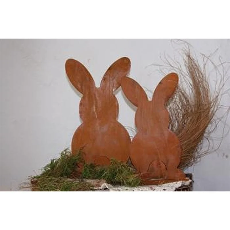 Osterhase Koni in Edelrost – Gartenfigur mit Charakter