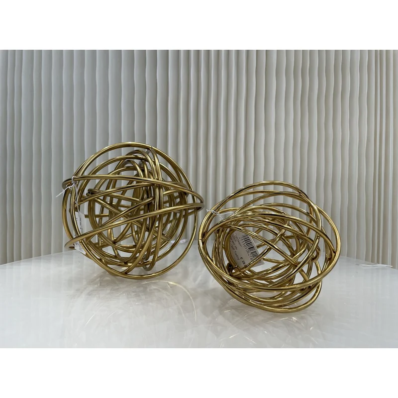 Goldene Knotenskulptur, groß