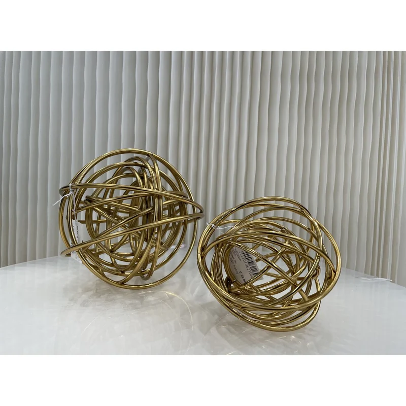 Goldene Knotenskulptur, groß