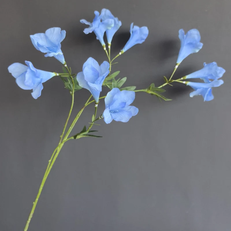 50 cm Künstliche Enzianblumen zur Halloween-Dekoration