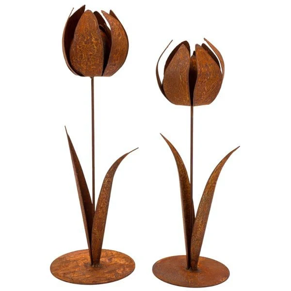 Rost-Tulpe als Tischdeko für den Frühling