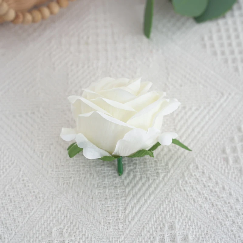 50 Stück künstliche Rosenköpfe – Seidenblumen für DIY, Hochzeitsdeko & Bastelarbeiten