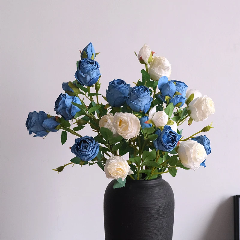 65 cm Künstliche Rosen mit 5 Blütenköpfen – Mit gebrannten Rändern