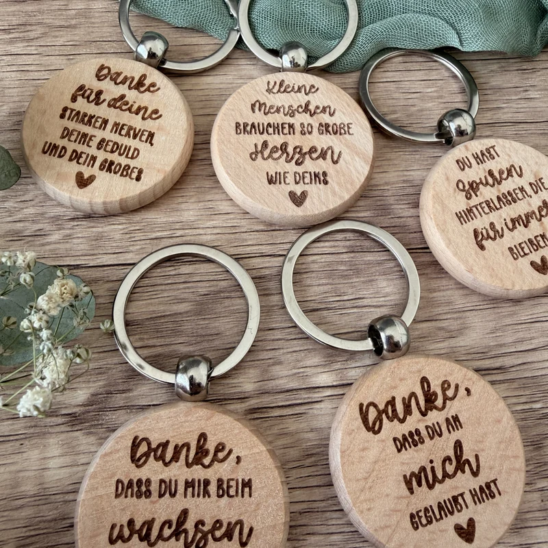 Abschiedsgeschenk: Schlüsselanhänger aus Holz