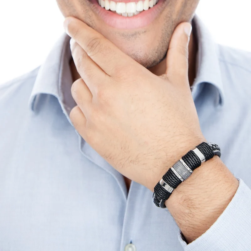 Lederarmband mit Magnetverschluss, elegantes Design