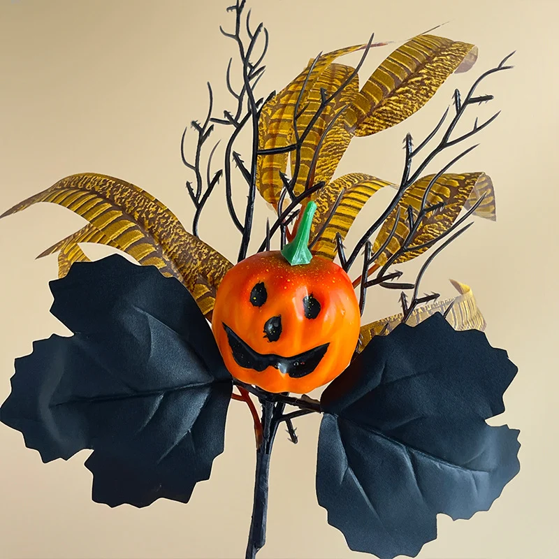 47 cm schwarzer Dekorations-Kürbis mit Rosen – für Halloween