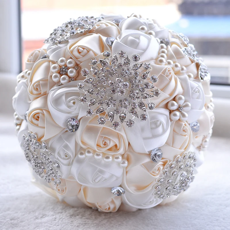 Künstlicher edler Satin-Rosen-Brautstrauß mit Perlen für Hochzeiten