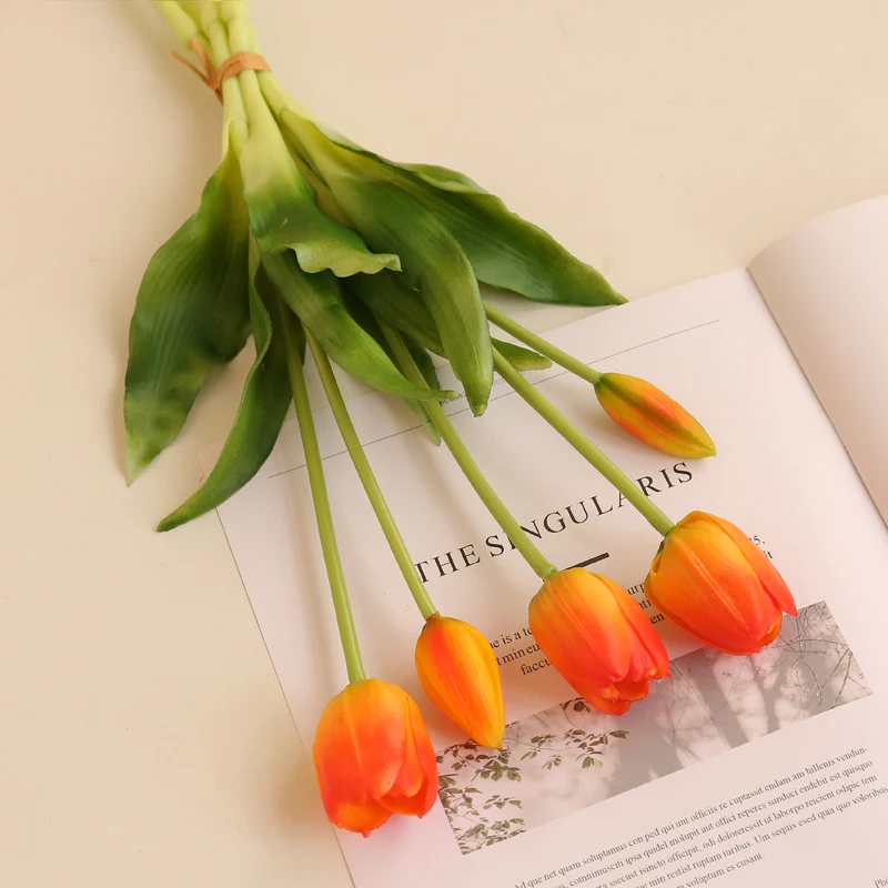 Künstlicher Tulpenstauß | 5 Stiele (3 Blüten + 2 Knospen) | Latex | UV-beständig | Frühjahrs- & Gartendeko | 9 Farben
