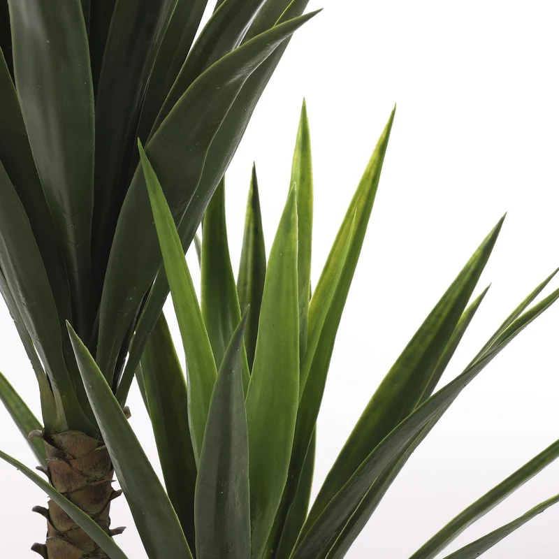 Künstliche Yucca-Palme