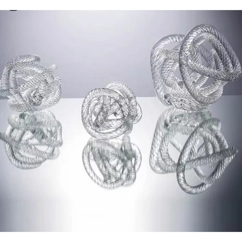 Mittelgroße geknotete Glasskulptur (M), Durchmesser: 15 cm